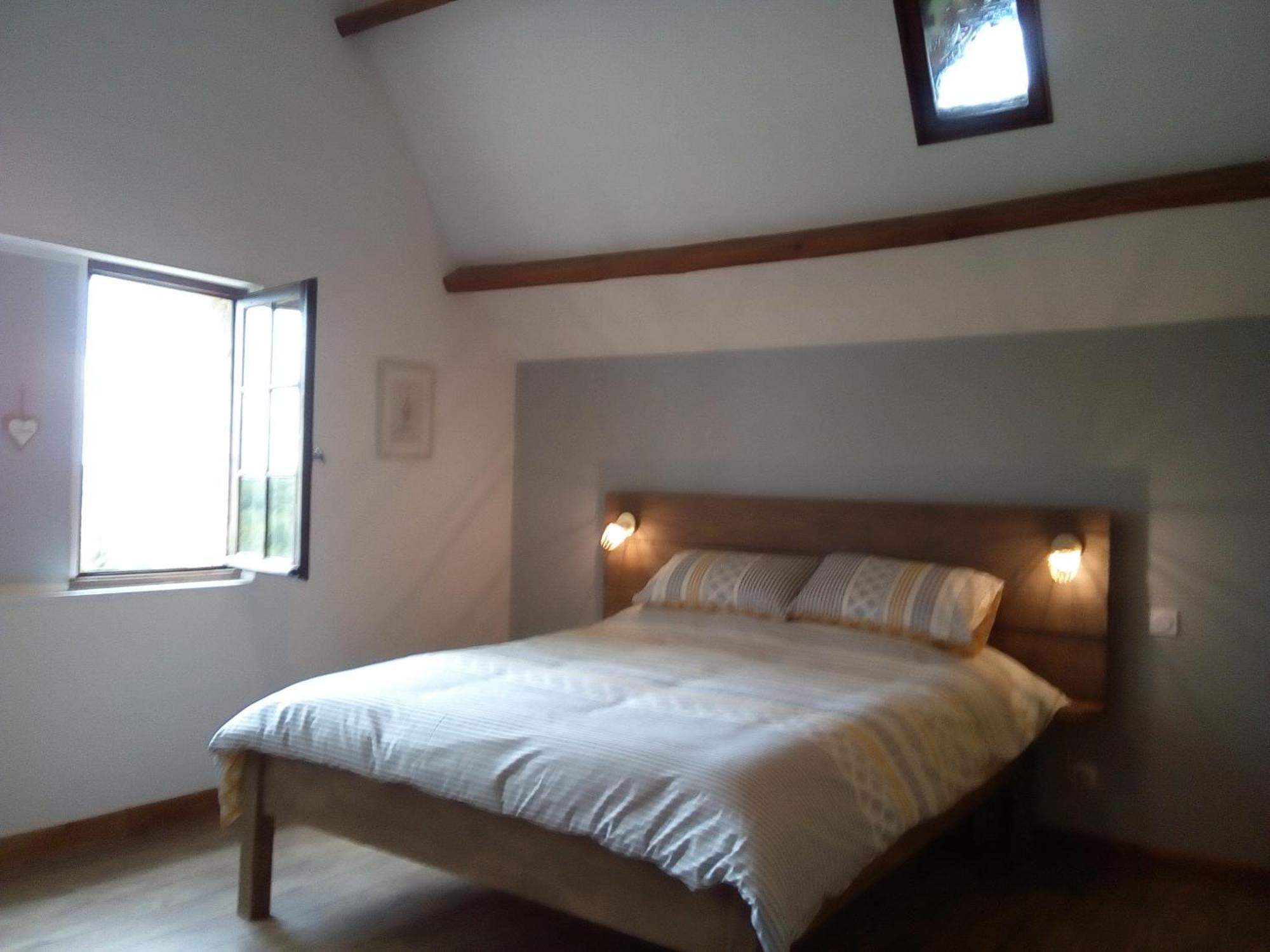 Au Soleil Couchant Saint-Julien-de-Lampon Phòng bức ảnh